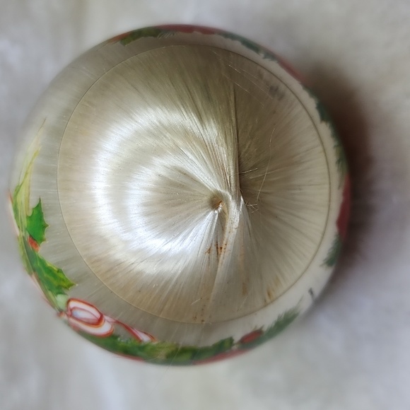 Vintage Hallmark Christmas Ornament 1981 - Picture 8 of 11